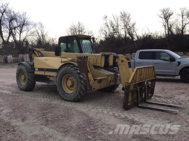 CAT TH83 伸缩臂叉装车|叉装车