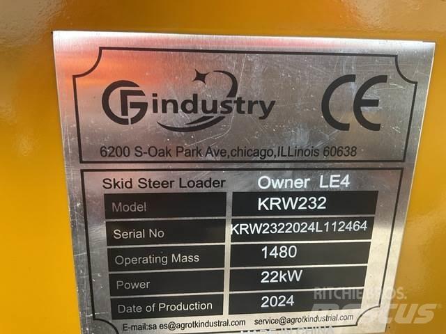 CFG KRW232 滑移装载机