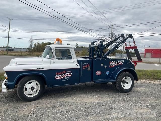 Chevrolet 3100 救援车