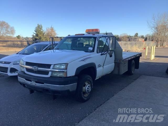 Chevrolet 3500 平板栏板货车