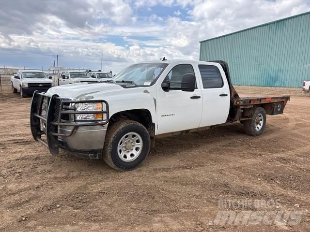 Chevrolet 3500 平板栏板货车