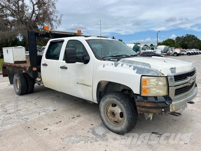 Chevrolet 3500 皮卡车