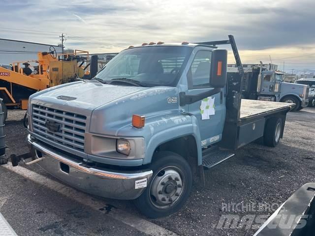 Chevrolet 4500 平板栏板货车