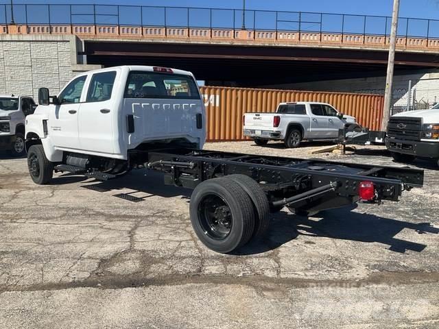 Chevrolet 5500 驾驶室与内部
