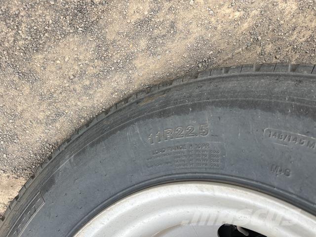 CIMC  自卸半挂车