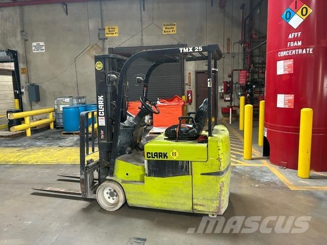 Clark TMX25 电动叉车