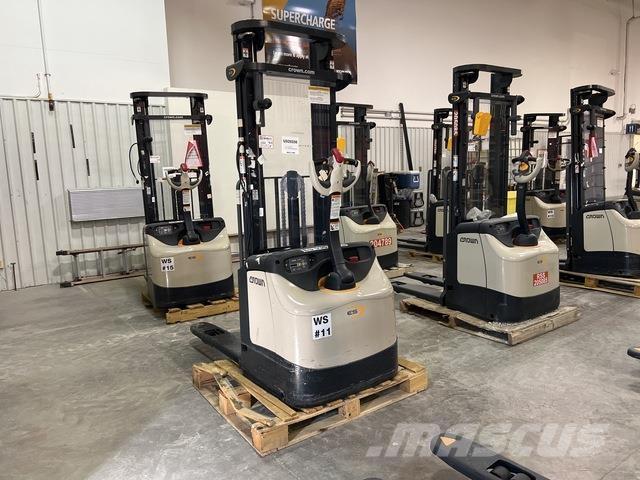 Crown ES 4000 行走式堆垛机
