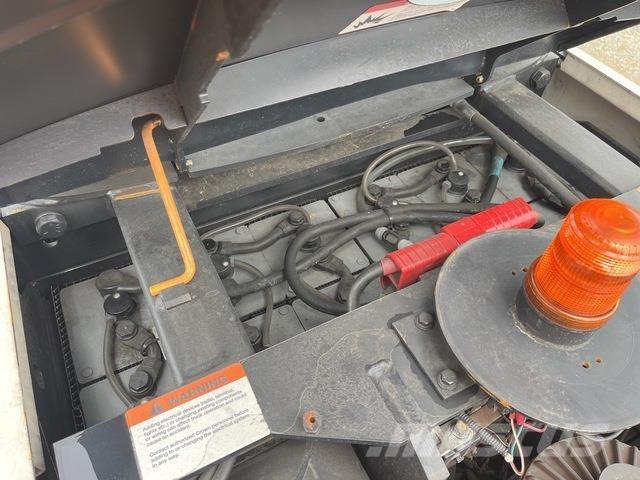 Crown SP3500 电动叉车