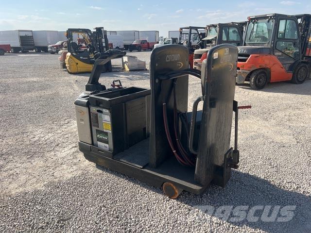 Crown TR4500 搬运车