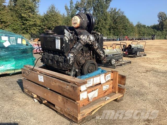 Cummins V903 发动机
