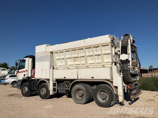 DAF CF85.460 履带挖掘机