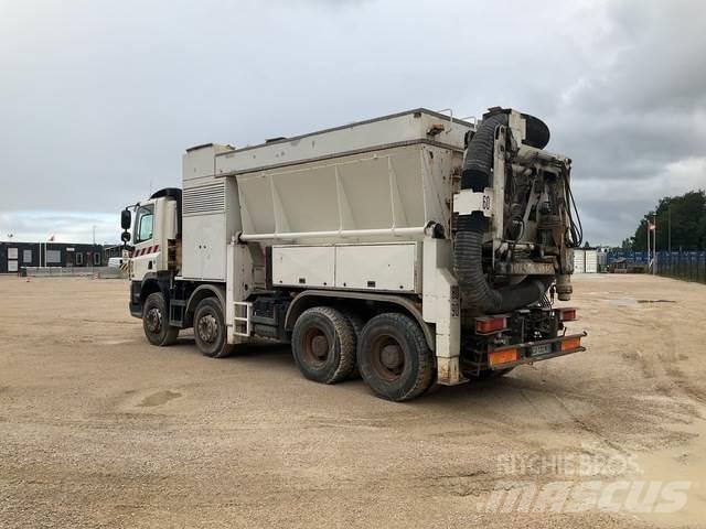 DAF CF85.460 履带挖掘机