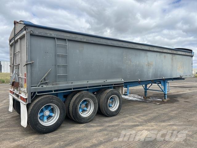  Debora Downs 自卸拖车