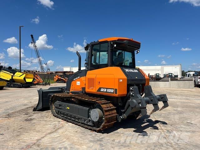 Develon DD100 履带式推土机