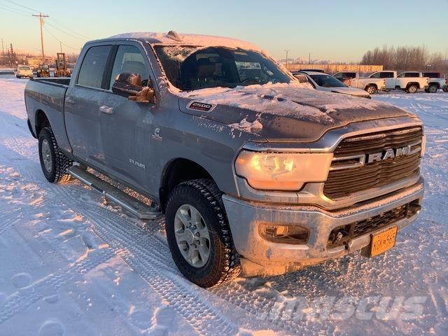 Dodge 2500 皮卡车