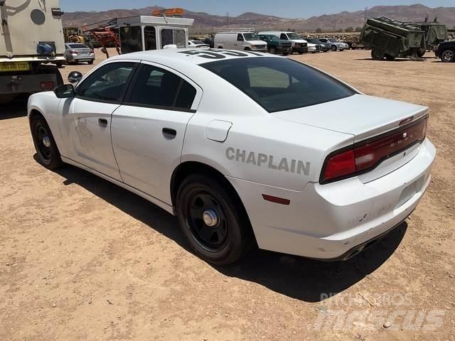 Dodge Charger 汽车