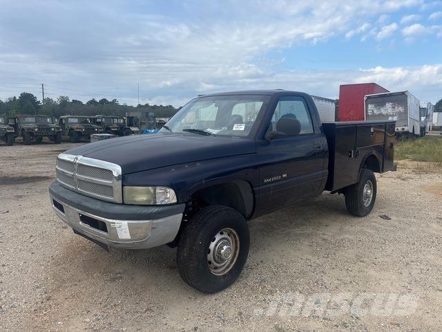 Dodge Ram 2500 皮卡车