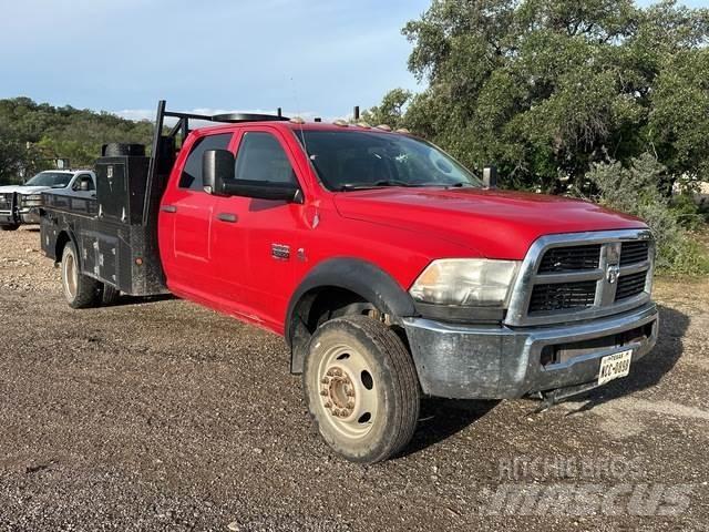 Dodge Ram 5500 平板栏板货车