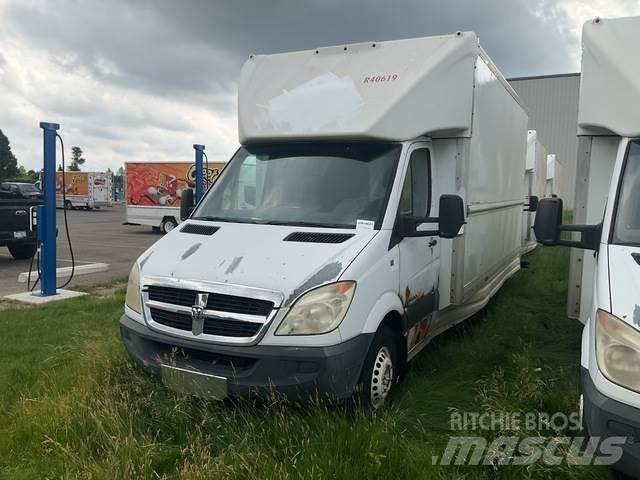 Dodge Sprinter 大型面包车