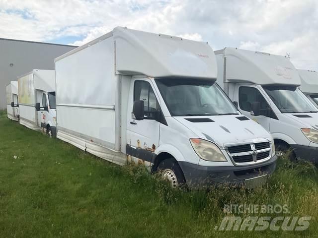 Dodge Sprinter 大型面包车