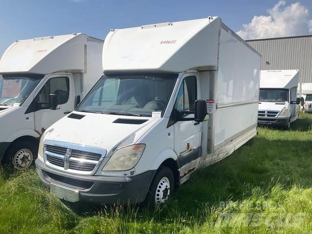 Dodge Sprinter 大型面包车