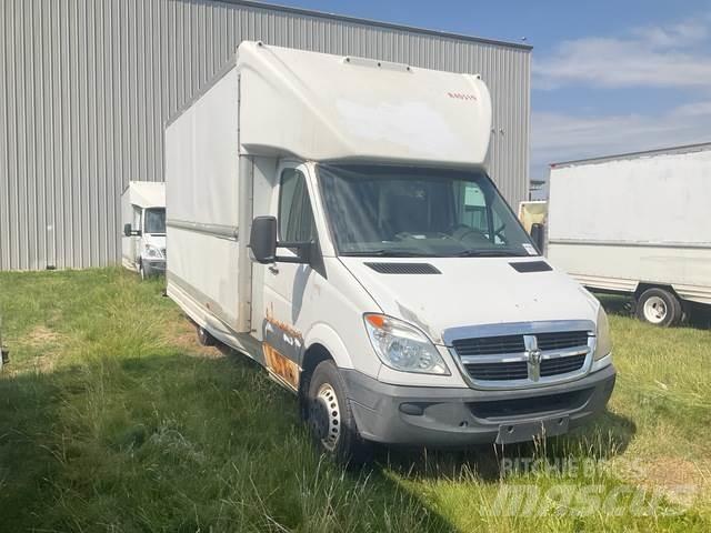 Dodge Sprinter 大型面包车
