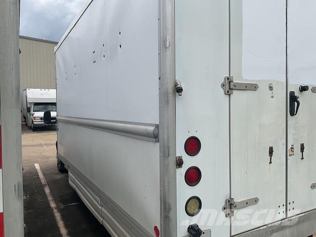 Dodge Sprinter 商务面包车