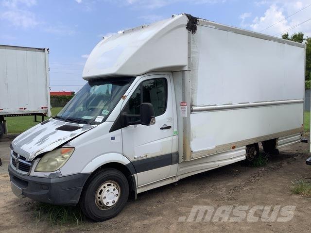 Dodge Sprinter 商务面包车