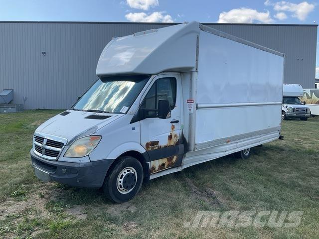 Dodge Sprinter 大型面包车