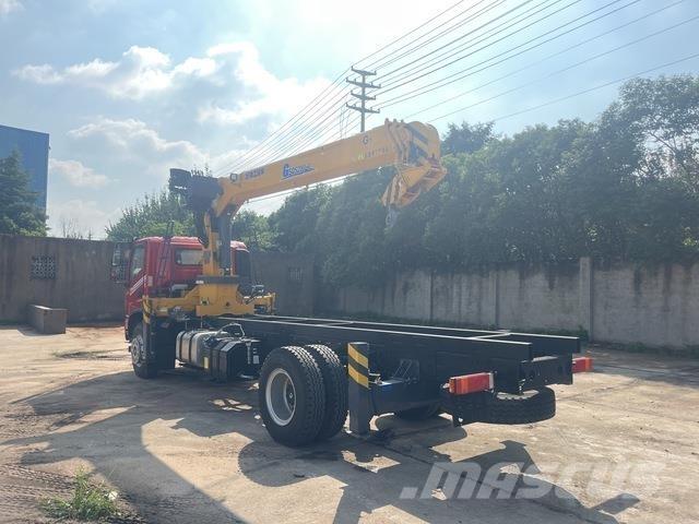 Dongfeng DV3 起重车