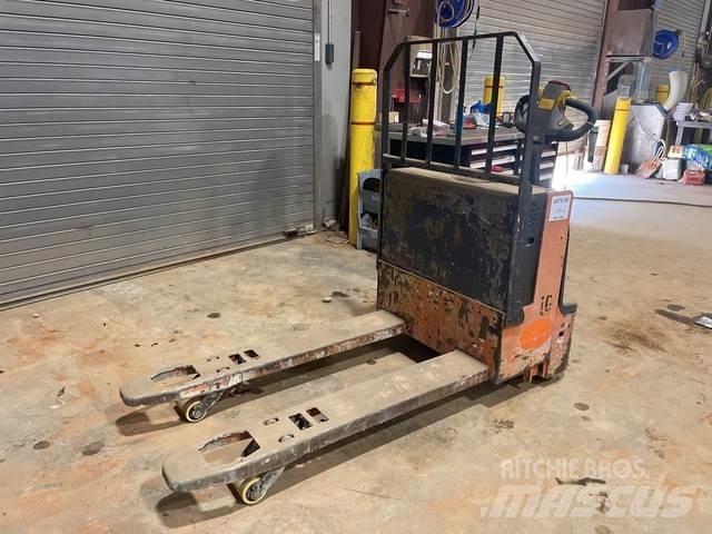 Doosan  手动码垛机