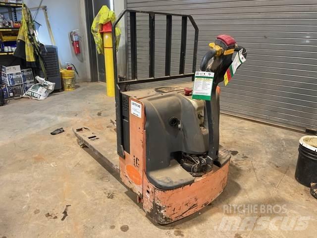 Doosan  手动码垛机
