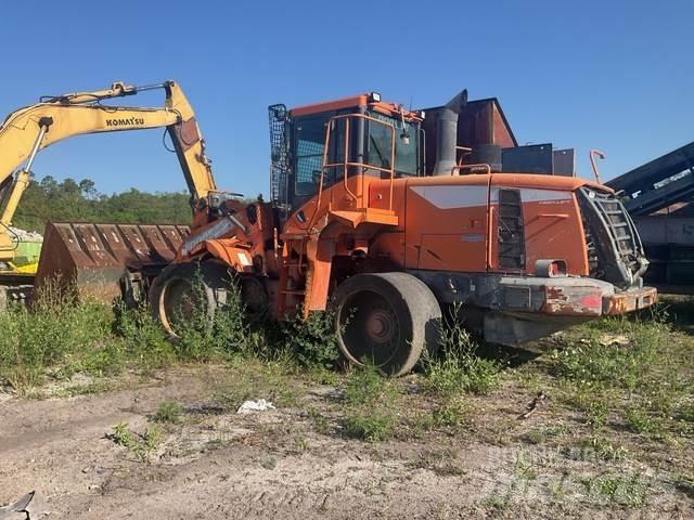 Doosan DL300-5 轮式装载机