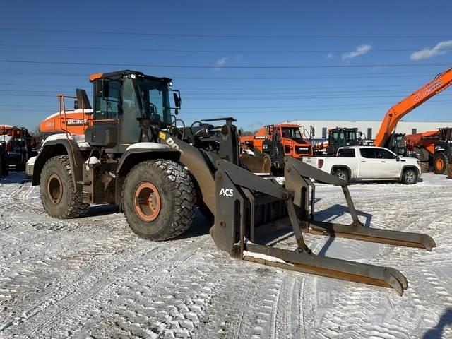 Doosan DL320-7 轮式装载机