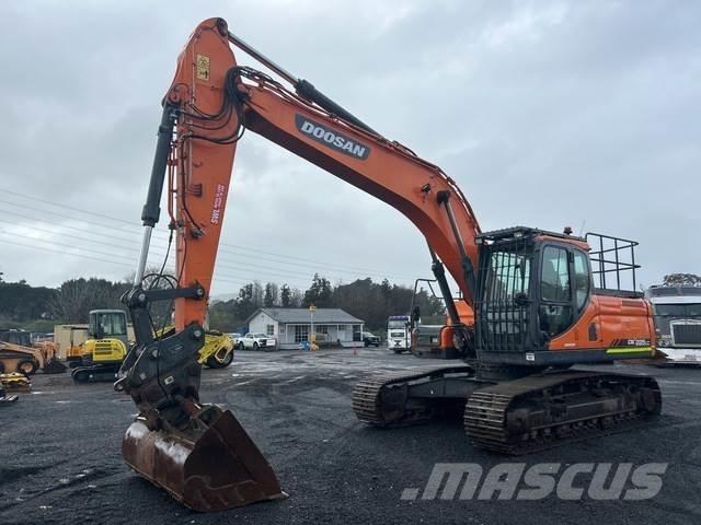 Doosan DX225LC 履带挖掘机