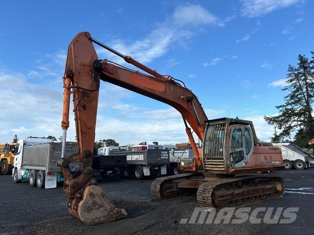 Doosan DX300LC 履带挖掘机