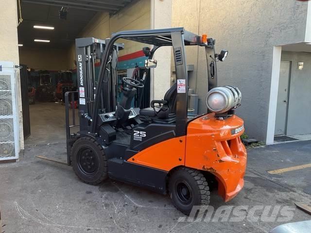 Doosan G25E-7 建筑机械-其他