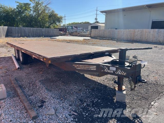  Dun Rite 平板拖车