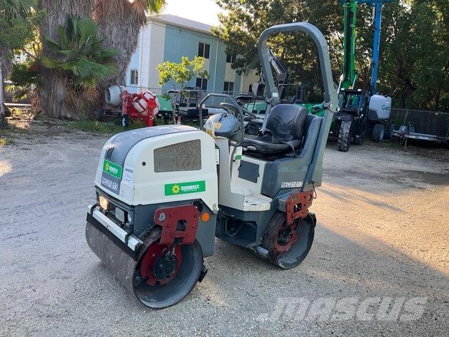 Dynapac CC1000 双轮压路机