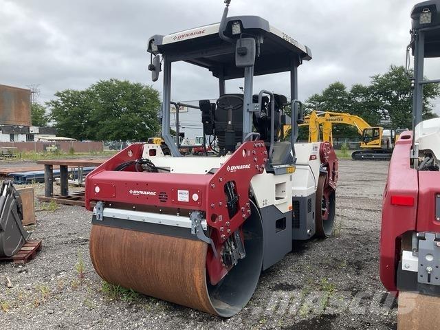 Dynapac CC2200 双轮压路机