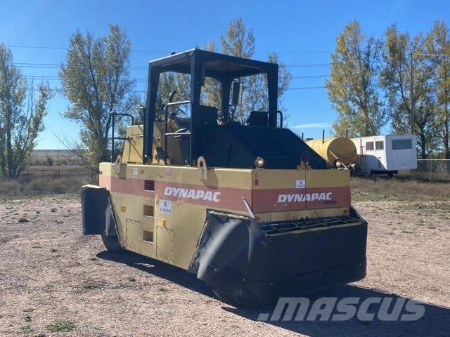 Dynapac CP221 胶轮压路机