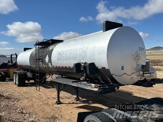 Etnyre  罐式拖车