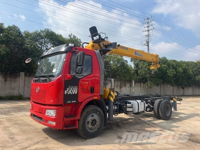 FAW J6L-240 起重车