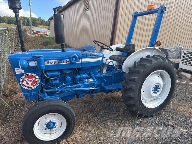 Ford 2000 拖拉机/农用车