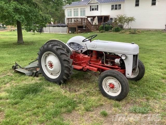 Ford 8N 拖拉机/农用车