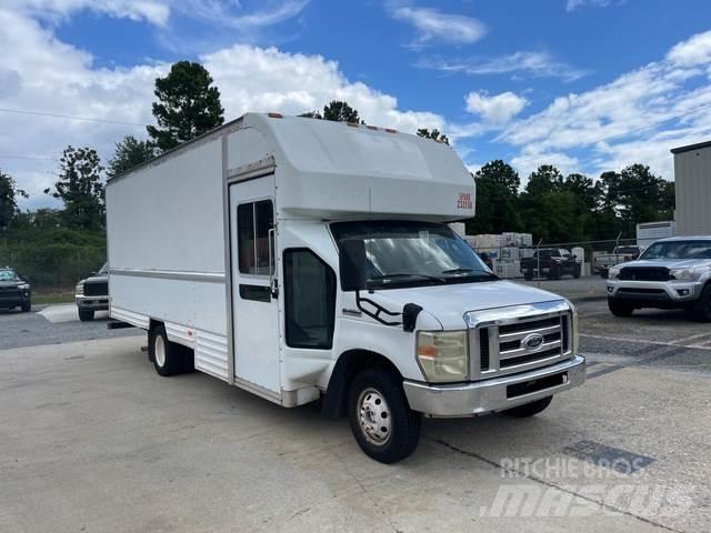 Ford E-250 商务面包车