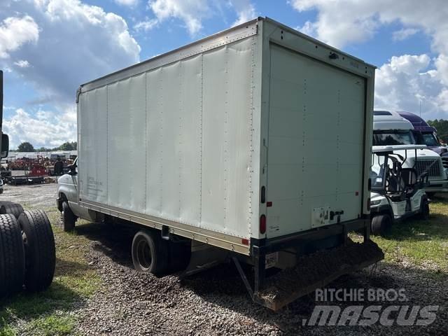 Ford E-350 厢式货车