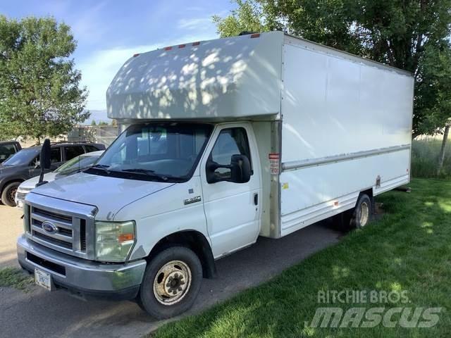 Ford E-350 商务面包车