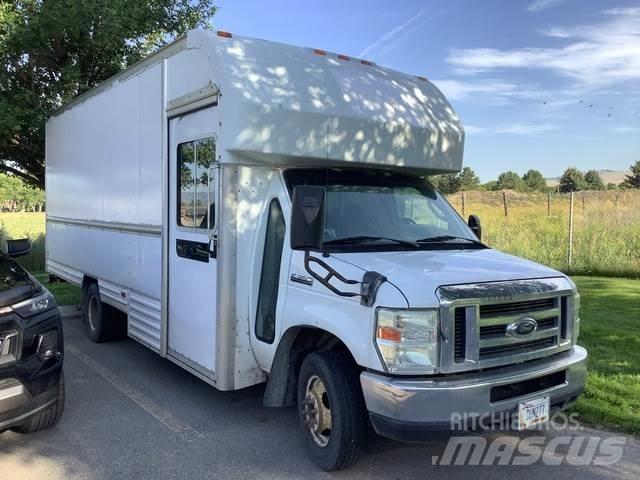 Ford E-350 商务面包车