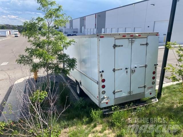 Ford E-350 大型面包车